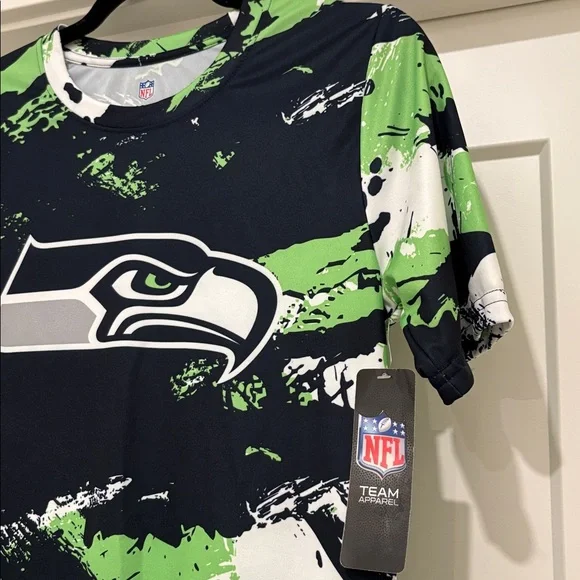 NWT [NFL] Seattle Seahawks NFL Splattered Paint  Performance Shirt Youth L 14/16 - Picture 6 of 13
